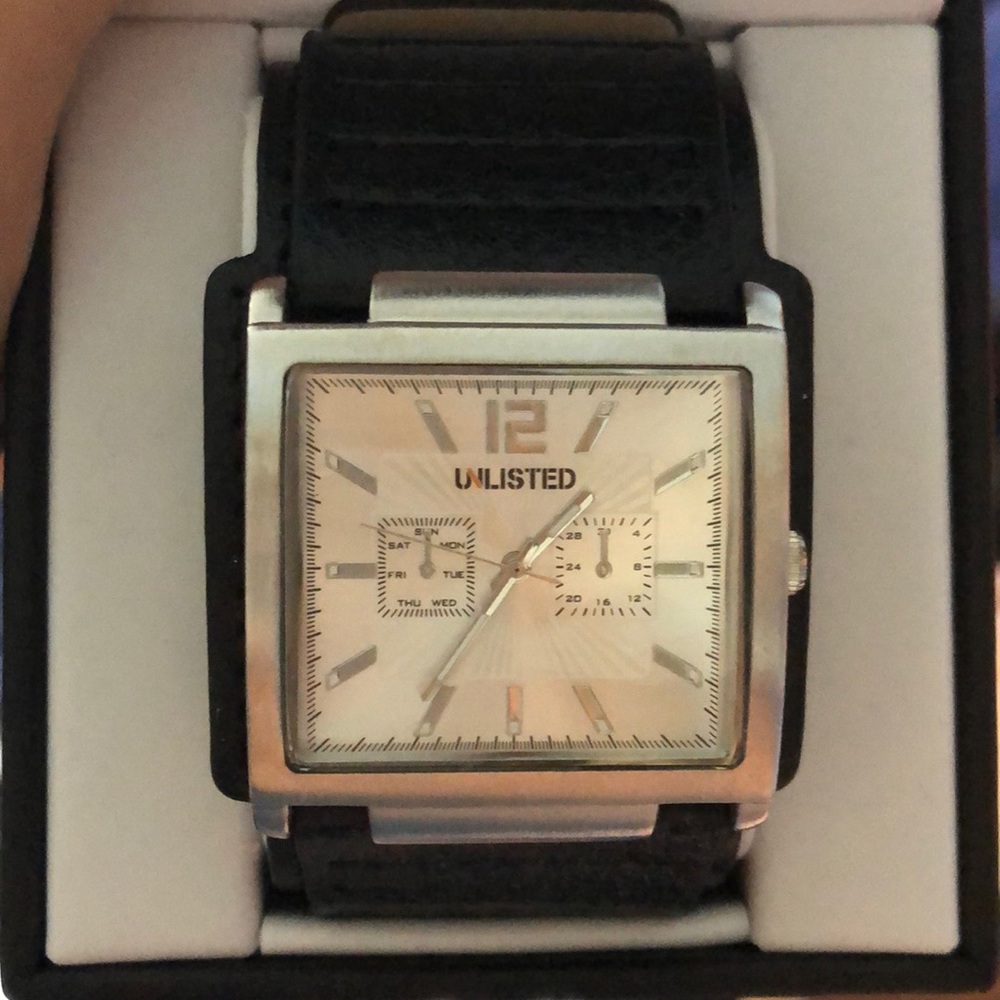 Kenneth Cole Unlisted Watch